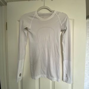 White lululemon long sleeve